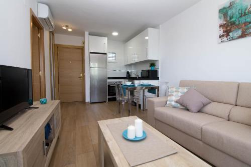 דירות טורמולינוס Vistamarina B208 By Ivi Real Estate מראה חיצוני תמונה